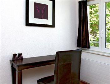 Swiss Star Guesthouse District 4 - Contactless Self Check-In Zürich Eksteriør billede